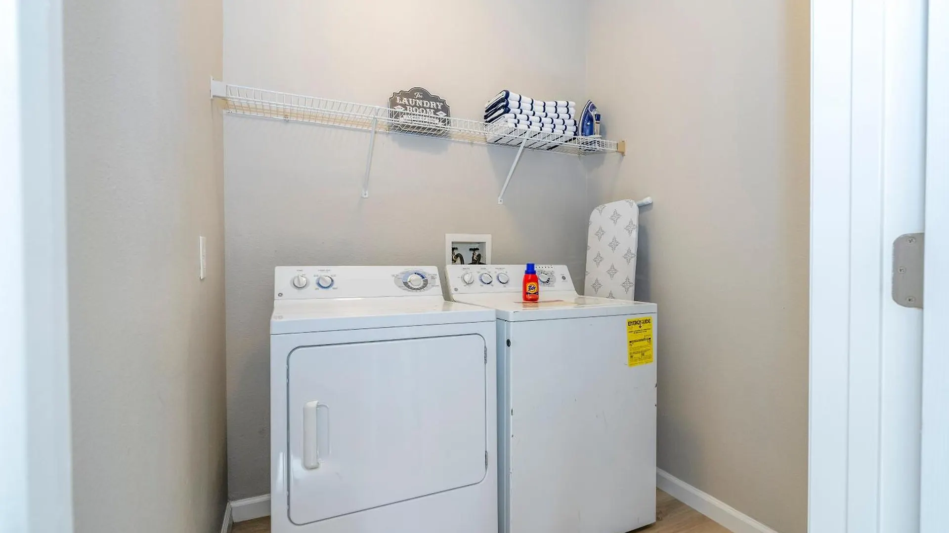 Spacious & Clean Cozy Home Near Disney 448 Davenport Holiday home