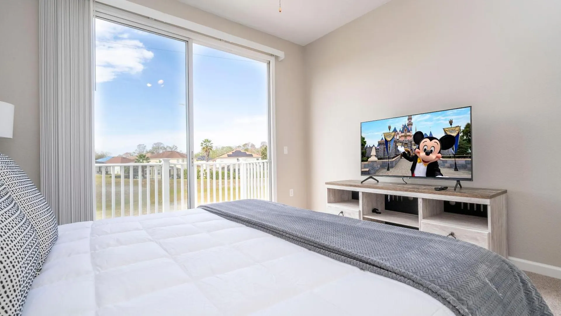 Spacious & Clean Cozy Home Near Disney 448 Davenport Holiday home